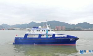 中交海峰風(fēng)電兩型首制風(fēng)電運(yùn)維船完成試航