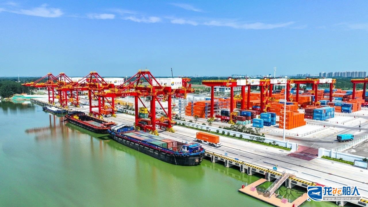 海西重機簽訂濟寧龍拱港3臺自動化鐵路軌道吊項目